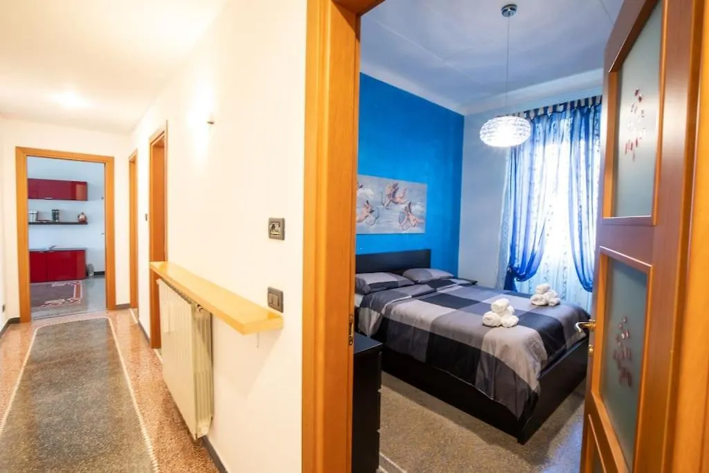 A Due Passi Dal Mare. Apartment Savona