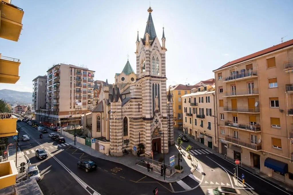 A Due Passi Dal Mare. Apartment Savona 0*,  Italy