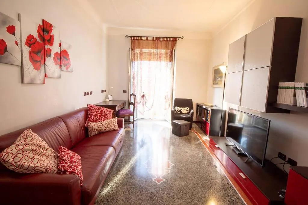 A Due Passi Dal Mare. Apartment Savona Italy